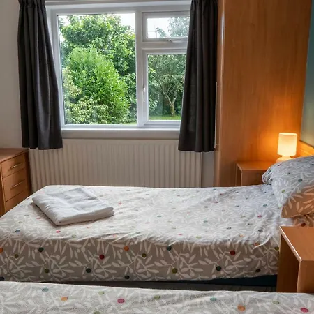 Avondale Bungalow Дом отдыха Стейвли